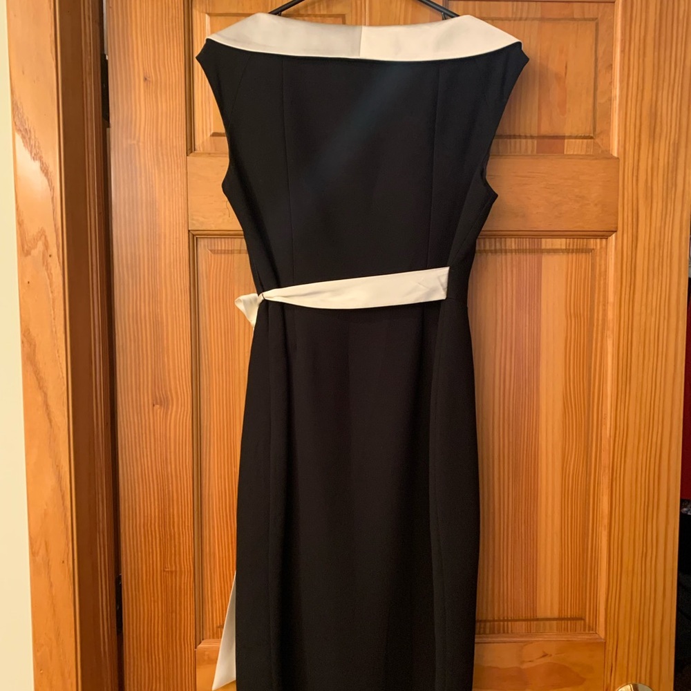 Little Black Dress w/White Trim, Sleeveless, Size 8, Wedding Guest/Evening Dress